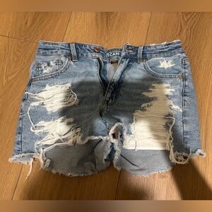 AE mom shorts size 6